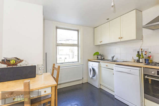  Image of 3 bedroom Flat for sale in Branksome Road London SW2 at London, SW2 5JA