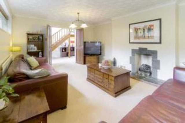  Image of 4 bedroom Detached house for sale in Braunston Woughton Park Milton Keynes MK6 at Woughton Park Milton Keynes Woughton on the Green, MK6 3AT