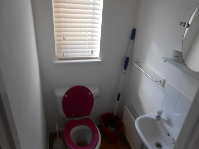  Image of 3 bedroom Detached house to rent in Brent Way Thornliebank Glasgow G46 at Thornliebank East Renfrewshire East Renfrewshire, G46 8GA