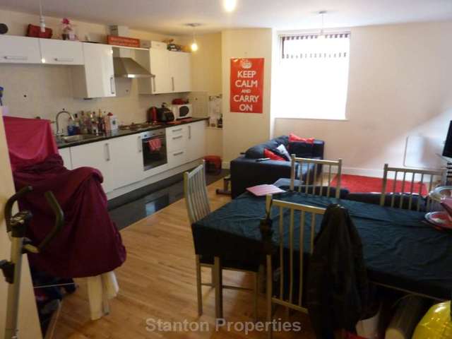  Image of 3 bedroom Apartment to rent in Bridgewater Street Manchester M3 at Bridgewater Street Castlefield Manchester, M3 4NH