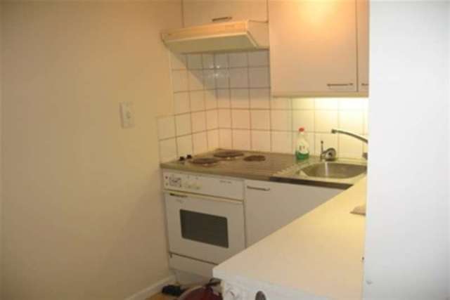  Image of 1 bedroom Studio flat to rent in Downes Street Bridport DT6 at Bridport, DT6 3JR