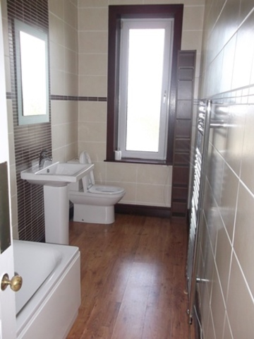  Image of 2 bedroom Flat to rent in Brisbane Road Largs KA30 at Largs North Ayrshire North Ayrshire, KA30 8NP