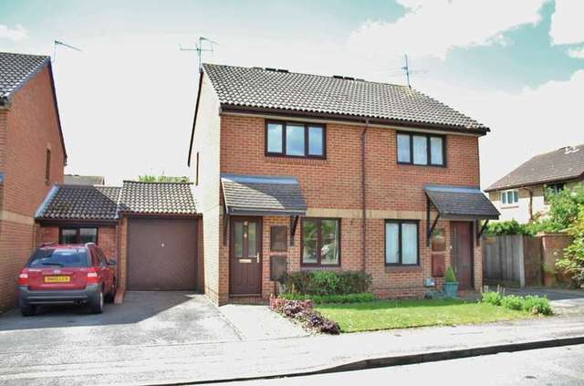  Image of 2 bedroom Semi-Detached house to rent in Broad Hinton Twyford Reading RG10 at Twyford, RG10 0LP