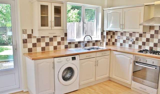  Image of 2 bedroom Semi-Detached house to rent in Broad Hinton Twyford Reading RG10 at Twyford, RG10 0LP