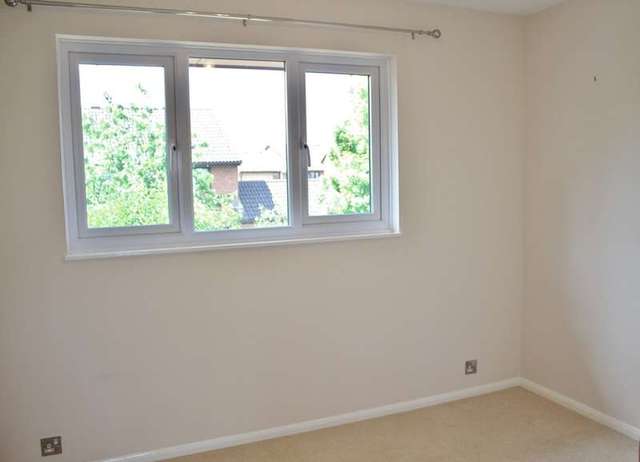  Image of 2 bedroom Semi-Detached house to rent in Broad Hinton Twyford Reading RG10 at Twyford, RG10 0LP
