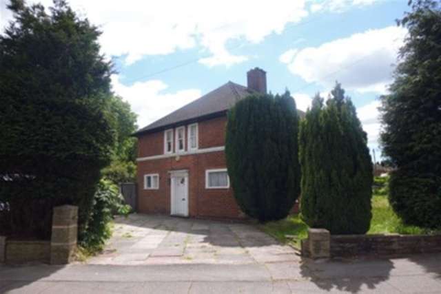  Image of 2 bedroom Semi-Detached house to rent in Brook Lane Birmingham B13 at Birmingham, B13 0BP