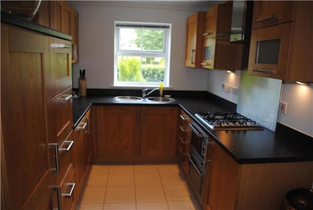  Image of 4 bedroom Terraced house to rent in Brookbank Close Cheltenham GL50 at Gloucestershire, GL50 3NB