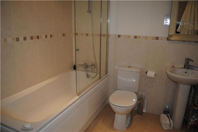  Image of 4 bedroom Terraced house to rent in Brookbank Close Cheltenham GL50 at Gloucestershire, GL50 3NB