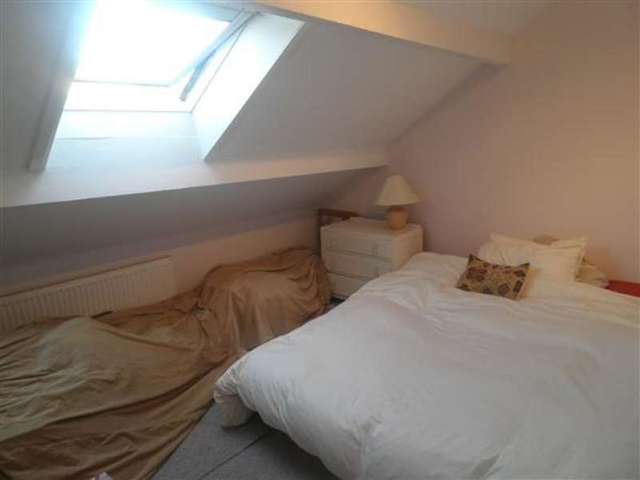  Image of 4 bedroom Terraced house to rent in Brougham Street Halifax HX3 at Ovenden, HX3 6NF