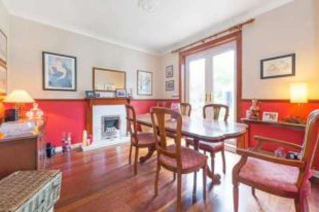  Image of 4 bedroom Detached house for sale in Buchanan Drive Bearsden Glasgow G61 at Bearsden Glasgow Bearsden, G61 2EP