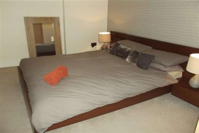  Image of 1 bedroom Flat to rent in Buchanan Street Glasgow G1 at Glasgow, G1 3LB