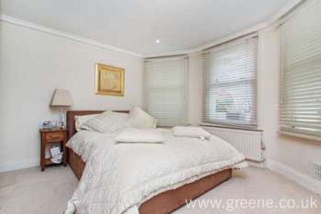  Image of 2 bedroom Flat to rent in Buckland Crescent London NW3 at Belsize Park London Belsize Park, NW3 5DH