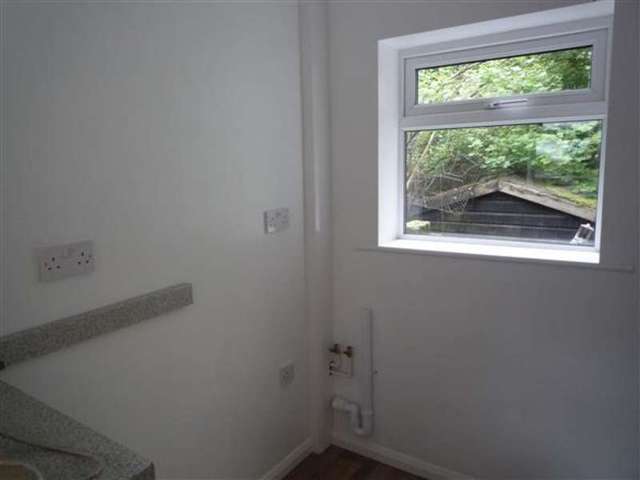  Image of 2 bedroom Semi-Detached house to rent in Bull Green Road Longwood Huddersfield HD3 at Quarmby, HD3 4XW