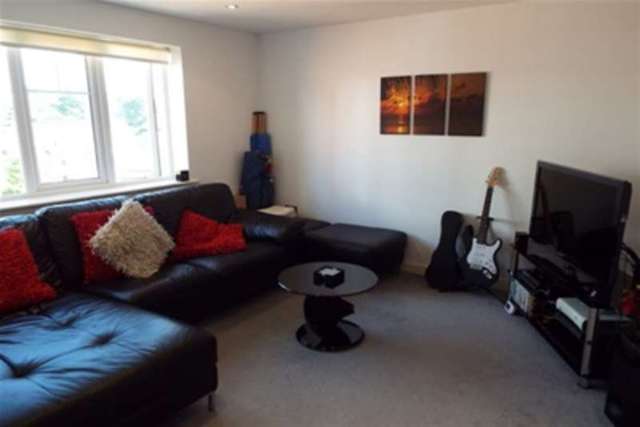  Image of 2 bedroom Flat to rent in Burnaby Road Westbourne Bournemouth BH4 at Bournemouth, BH4 8JG
