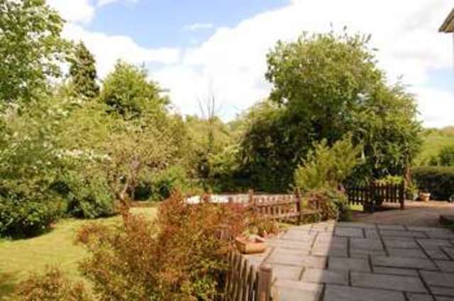  Image of 4 bedroom Detached house to rent in Buttons Farm Road Penn Wolverhampton WV4 at Buttons Farm Road  Wolverhampton, WV4 5LR