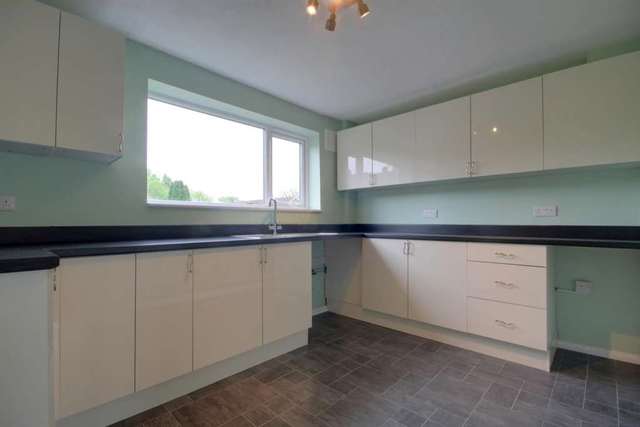  Image of 3 bedroom Detached house for sale in Butts End Hemel Hempstead HP1 at Butts End  Hemel Hempstead, HP1 3JH