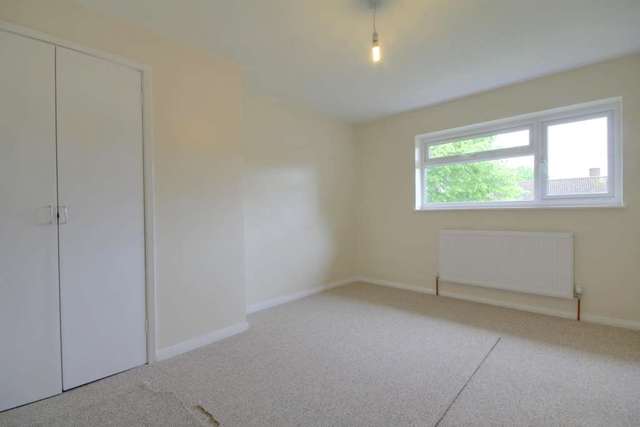  Image of 3 bedroom Detached house for sale in Butts End Hemel Hempstead HP1 at Butts End  Hemel Hempstead, HP1 3JH