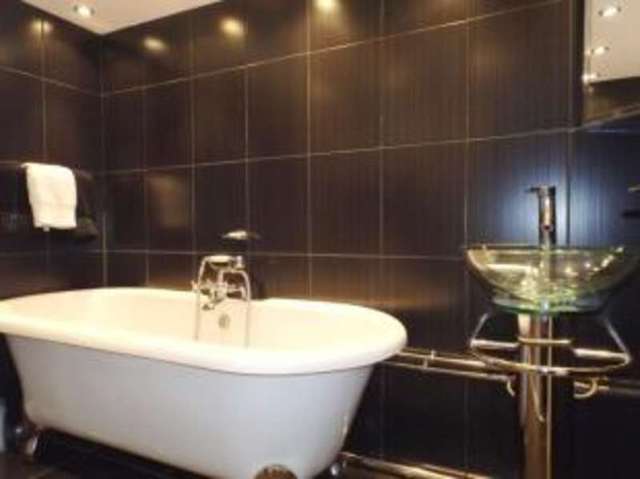  Image of 4 bedroom Detached house for sale in Yarmouth Road Caister-on-Sea Great Yarmouth NR30 at Caister-on-Sea Great Yarmouth Caister-on-Sea, NR30 5BU