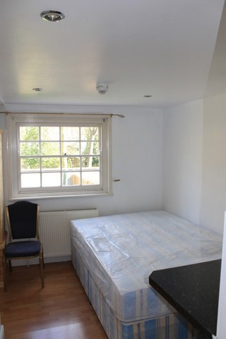  Image of 4 bedroom Flat to rent in Caledonian Road London N1 at Caledonian Road  Islington, N1 1BA