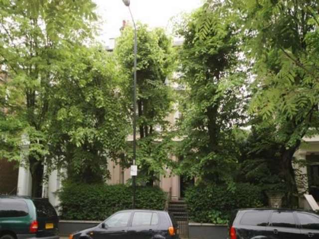  Image of 1 bedroom Flat to rent in Cambridge Gardens London W10 at Cambridge Gardens  London, W10 6JE