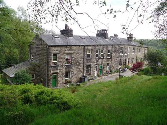  Image of 2 bedroom Terraced house to rent in Campden Road Hebden Bridge HX7 at Mytholm, HX7 6BZ