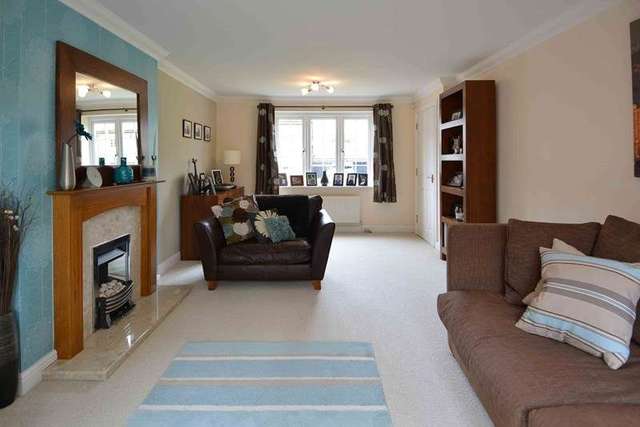  Image of 5 bedroom Detached house for sale in Cardinal Close Edgbaston Birmingham B17 at Cardinal Close  Edgbaston, B17 8EU