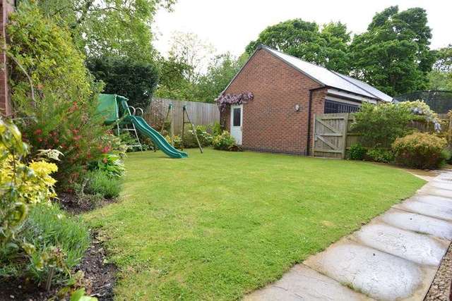  Image of 5 bedroom Detached house for sale in Cardinal Close Edgbaston Birmingham B17 at Cardinal Close  Edgbaston, B17 8EU