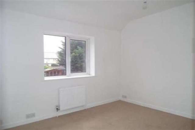  Image of 2 bedroom Detached house to rent in Carterhatch Lane Enfield EN1 at Enfield, EN1 4LD
