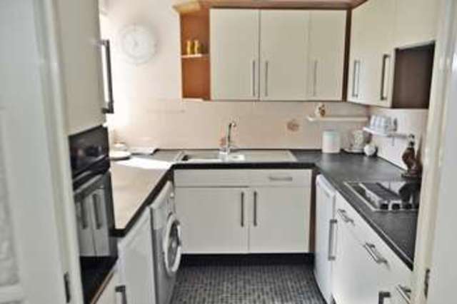  Image of 2 bedroom Retirement Property for sale in Cathedral View Court Cabourne Avenue Lincoln LN2 at Cabourne Avenue  Lincoln, LN2 2GF