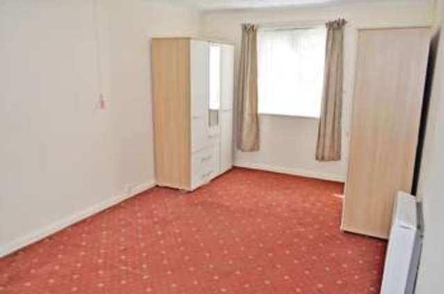  Image of 2 bedroom Retirement Property for sale in Cathedral View Court Cabourne Avenue Lincoln LN2 at Cabourne Avenue  Lincoln, LN2 2GF