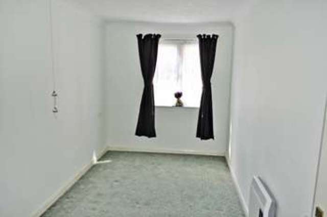  Image of 2 bedroom Retirement Property for sale in Cathedral View Court Cabourne Avenue Lincoln LN2 at Cabourne Avenue  Lincoln, LN2 2GF