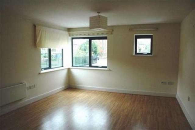  Image of 2 bedroom Flat to rent in Searl Street Derby DE1 at Derby, DE1 1BW