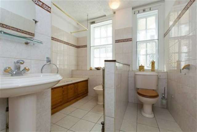  Image of 2 bedroom Flat to rent in Baker Street London NW1 at London, NW1 5RS