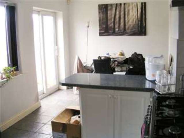  Image of 3 bedroom Semi-Detached house for sale in Chatsworth Road Barnsley S71 at Barnsley South Yorkshire Carlton, S71 3QL