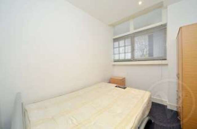  Image of 2 bedroom Flat to rent in Chatsworth Road London NW2 at Chatsworth Road Kilburn London, NW2 4BG