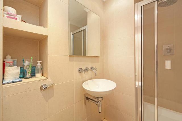  Image of 1 bedroom Flat to rent in Chepstow Crescent London W11 at Chepstow Crescent  London, W11 3EB