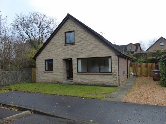  Image of 3 bedroom Detached house to rent in Cherryton Drive Clackmannan FK10 at Clackmannan Clackmannanshire Clackmannanshire, FK10 4RA