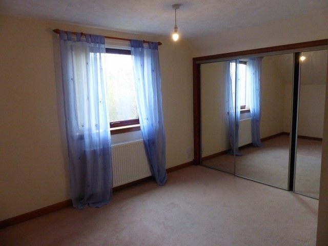  Image of 3 bedroom Detached house to rent in Cherryton Drive Clackmannan FK10 at Clackmannan Clackmannanshire Clackmannanshire, FK10 4RA