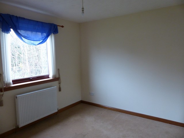  Image of 3 bedroom Detached house to rent in Cherryton Drive Clackmannan FK10 at Clackmannan Clackmannanshire Clackmannanshire, FK10 4RA