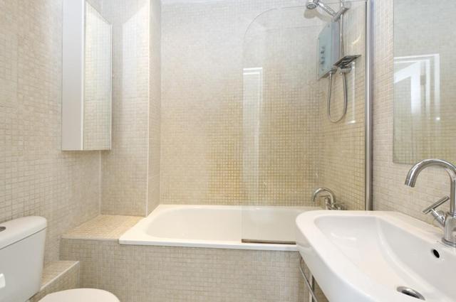  Image of 2 bedroom Flat to rent in Chesterton Road London W10 at Chesterton Road  London, W10 6ET