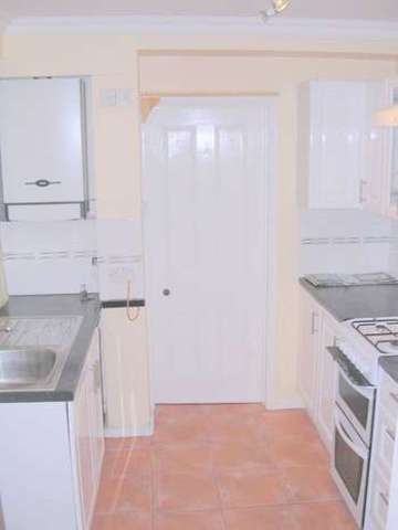  Image of 1 bedroom Property to rent in Chiltern Street Aylesbury HP21 at Chiltern Street  AYLESBURY, HP21 8BT