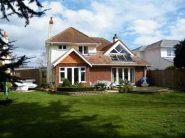  Image of 4 bedroom Detached house for sale in Southcliffe Road Friars Cliff Mudeford Christchurch BH23 at Christchurch Dorset Mudeford, BH23 4EW