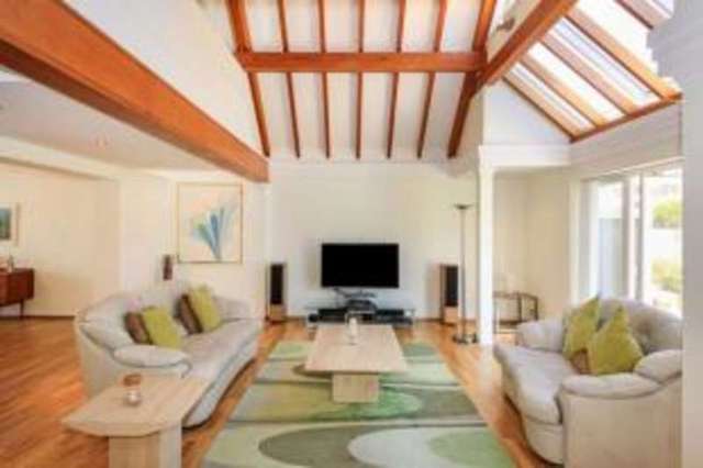  Image of 4 bedroom Detached house for sale in Southcliffe Road Friars Cliff Mudeford Christchurch BH23 at Christchurch Dorset Mudeford, BH23 4EW