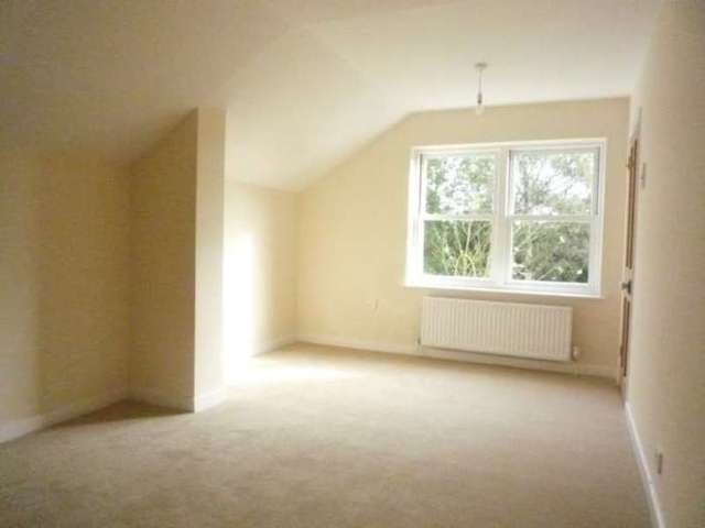  Image of 3 bedroom Detached house to rent in Church Road Snape Saxmundham IP17 at Church Road Snape Saxmundham, IP17 1SZ