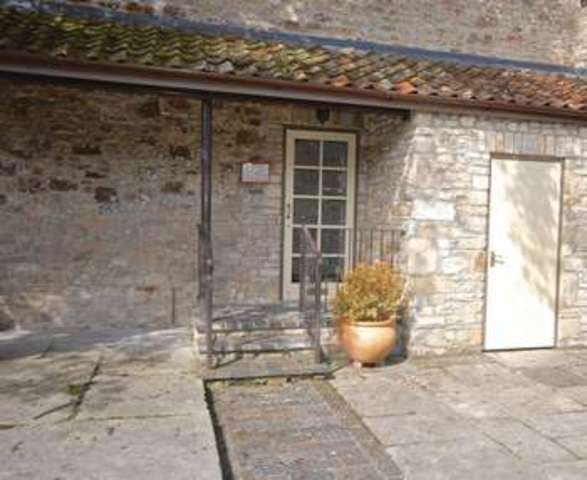  Image of Flat to rent in Church Street Wedmore BS28 at Church Street  Wedmore, BS28 4AB