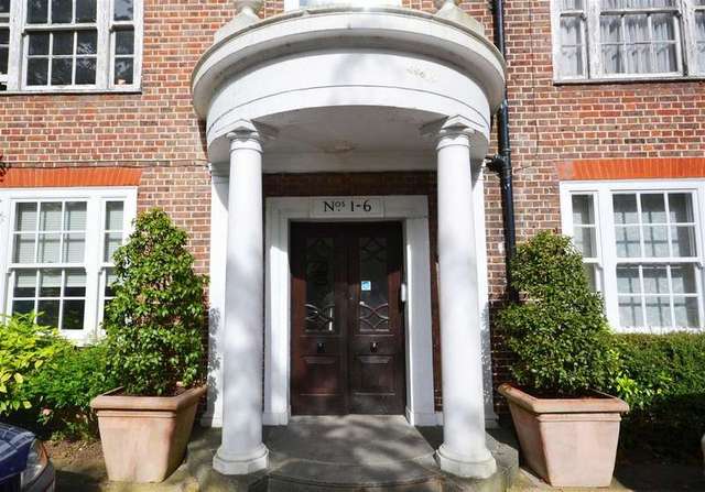  Image of 2 bedroom Apartment for sale in London Road Harrow-on-the-Hill Harrow HA1 at Harrow on the Hill, HA1 3LZ