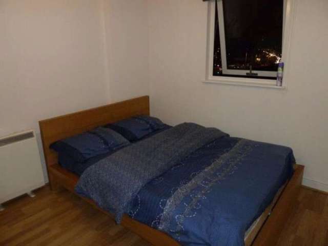  Image of 1 bedroom Terraced house to rent in Headley Drive Ilford IG2 at Redbridge, IG2 6QL