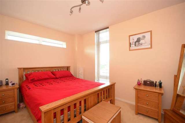  Image of 2 bedroom Flat for sale in Clarendon Road Wallington SM6 at Wallington Surrey Wallington, SM6 8RW