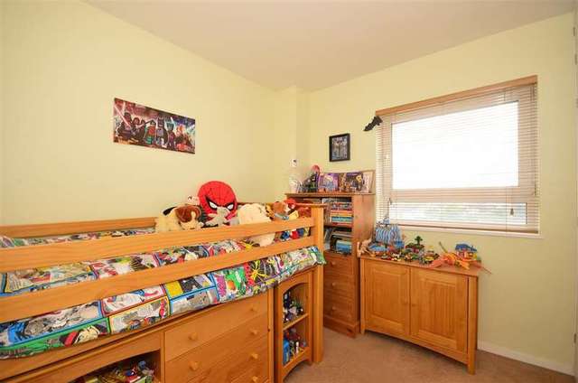  Image of 2 bedroom Flat for sale in Clarendon Road Wallington SM6 at Wallington Surrey Wallington, SM6 8RW