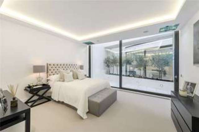 Image of 4 bedroom Terraced house for sale in Clareville Street London SW7 at London  South Kensington, SW7 5AW